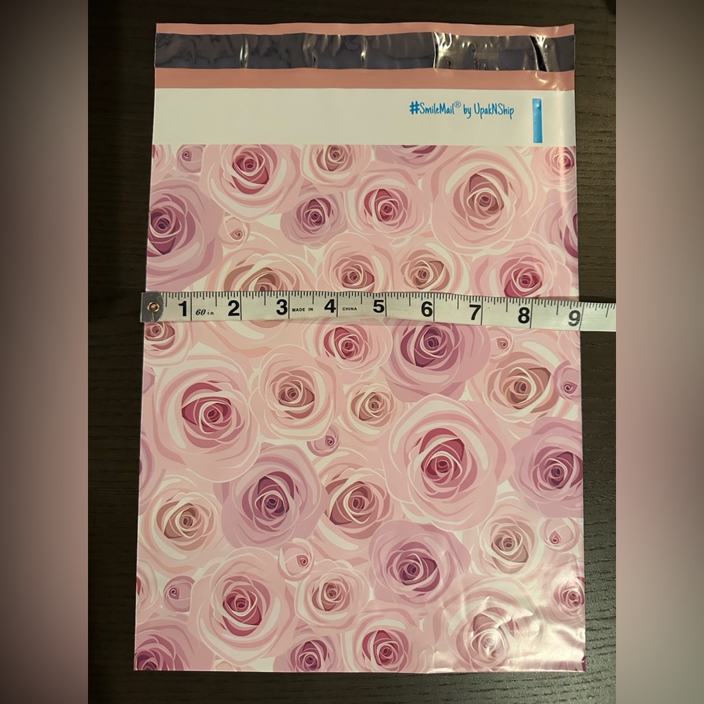 25 Count Roses Poly Mailers 9" X 12" - Picture 5 of 8